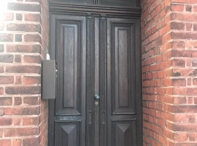 Apartment 1