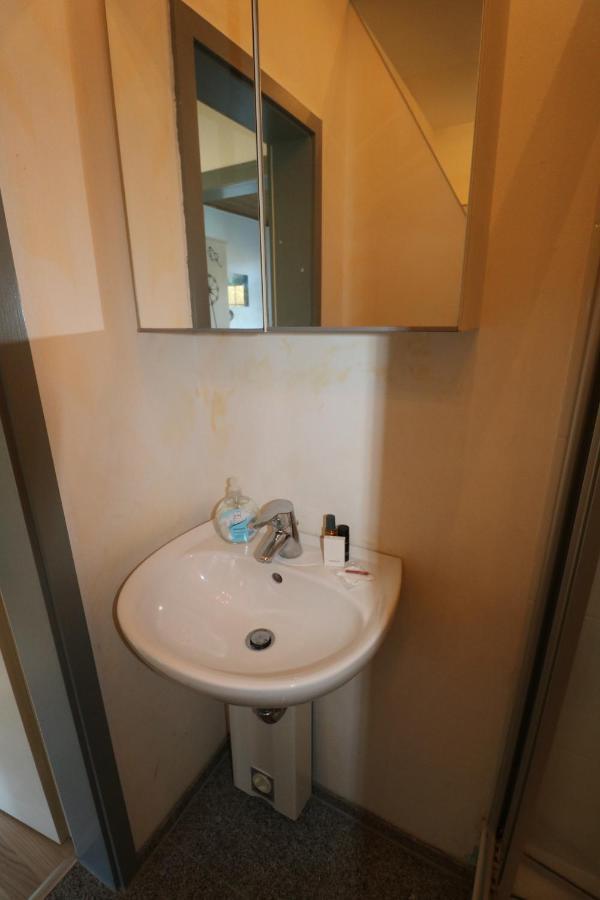 1 Apartment